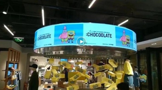 武漢國際廣場izzue等店鋪LED顯示屏、液晶顯示屏